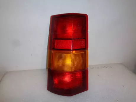 Opel kadett E combi levá lampa
