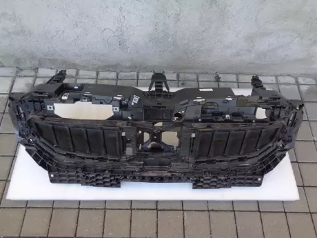BMW 5 G60 horní vedení vzduchu - žaluzie