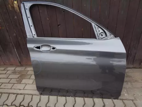 BMW X1 F48 dveře pravé přední