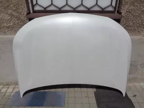 Opel Grandland kapota