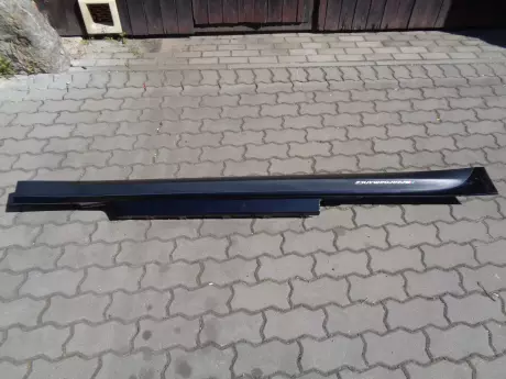 BMW 4 F82 M4 pravý plastový práh
