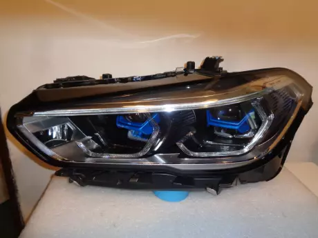 BMW X5 G05 levý světlo LASER