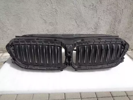 BMW 5 G30 žaluzie horní LUXURY
