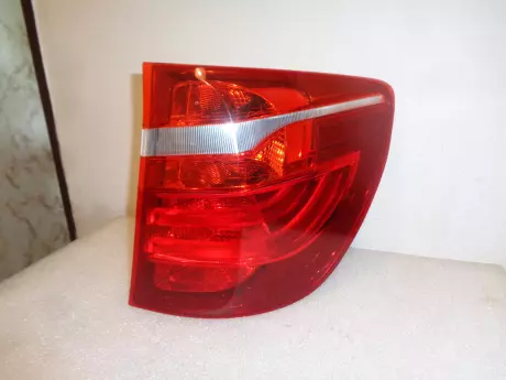 BMW X3 F25 zadní lampa pravá