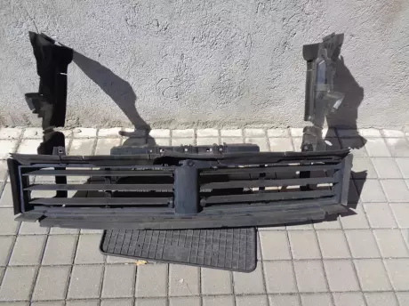 BMW X1 U11 vedení vzduchu spodní - žaluzie