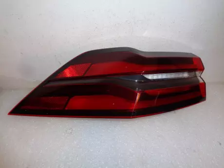BMW 5 G60 levá zadní lampa Shadow line