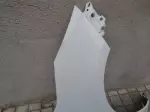Opel corsa E pravý blatník