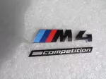 BMW M4 nápis M4 Competition