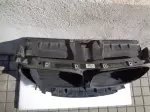 BMW 7 F01 LCI vedení vzduchu - žaluzie