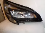 Opel Corsa E světlo pravý