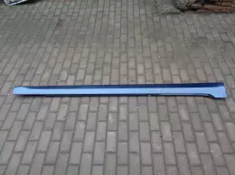 BMW 5 G30 pravý plastový práh  