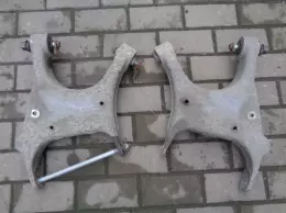 BMW X5, X6 levý zadní rameno - kulisa  