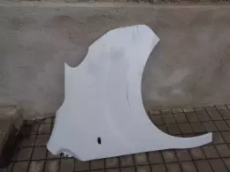 Zafira life / vivaro C pravý blatník  