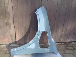 BMW X1 U11 levý blatník pro zásuvku  