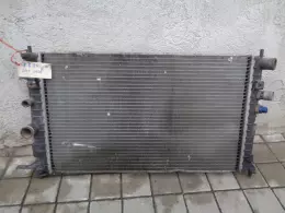 Opel vectra B chladič 2,5 V6 