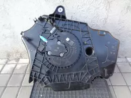 BMW 5 G60 nádrž ADblue s čerpadlem 