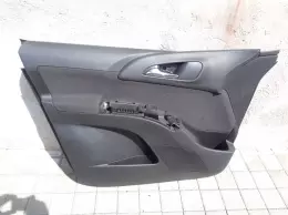 Opel meriva B levý přední tapecírunk 