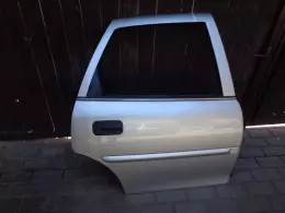Opel vectra B 4/5dv dveře pravé zadní  