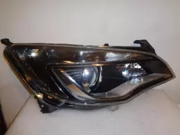 Opel astra J pravý bixenon dynamický  