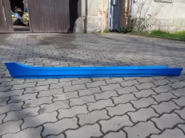 BMW 1 F40 pravý práh M-paket  