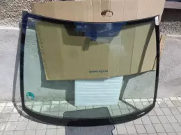 Opel corsa D čelní sklo 