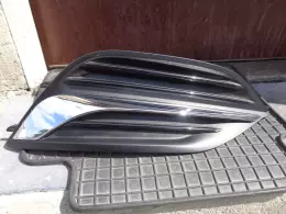 Opel insignia B pravá mřížka nárazníku 